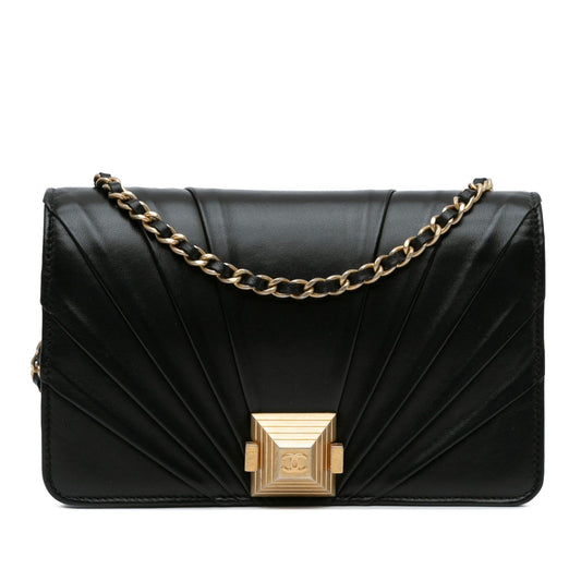 Chanel Lambskin Pyramid Wallet On Chain (SHG-Xyd0cJ) Crossbody