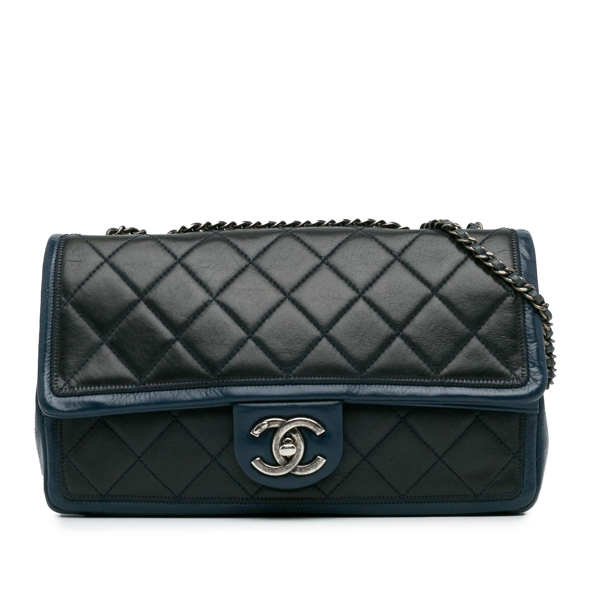 Chanel Medium Bicolor Lambskin Graphic Flap (SHG-EwBfXt) Shoulder Bag
