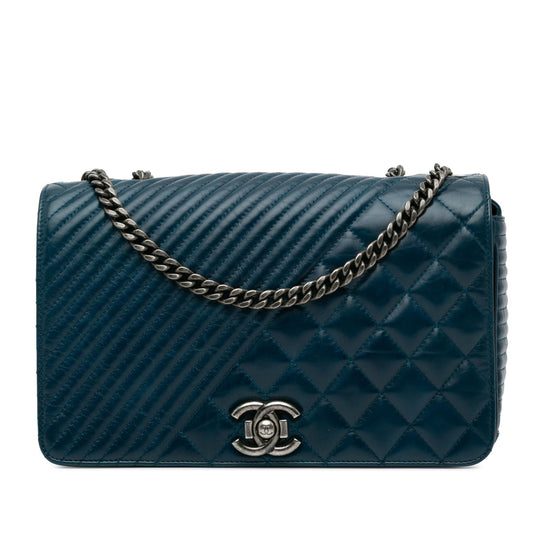 Chanel Medium Glazed Calfskin Coco Boy Flap (SHG-VShXU8) Shoulder Bag