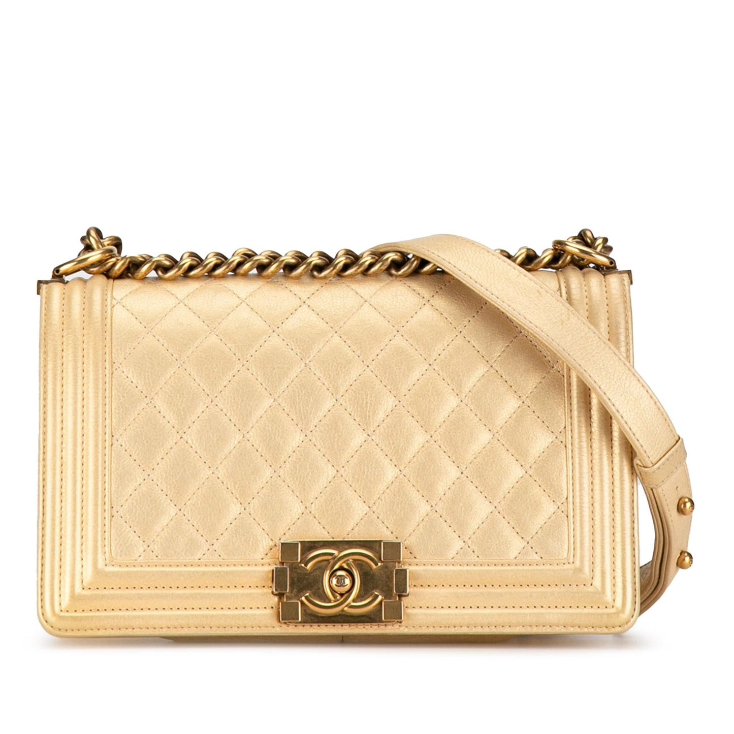 Chanel Medium Lambskin Boy Flap (SHG-DlBlUN) Crossbody