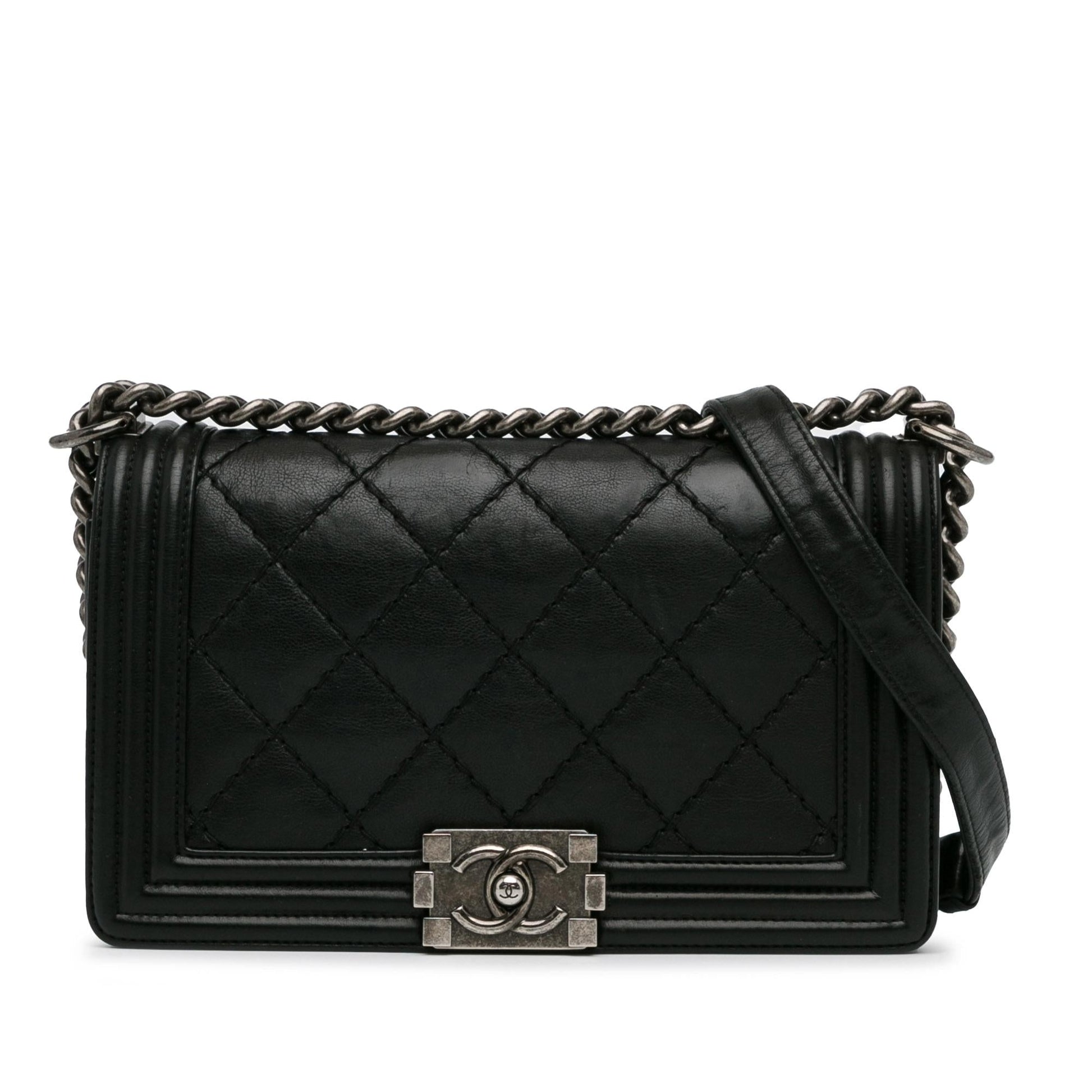 Chanel Medium Lambskin Stitch It Boy Flap (SHG-QrNhc7) Shoulder Bag