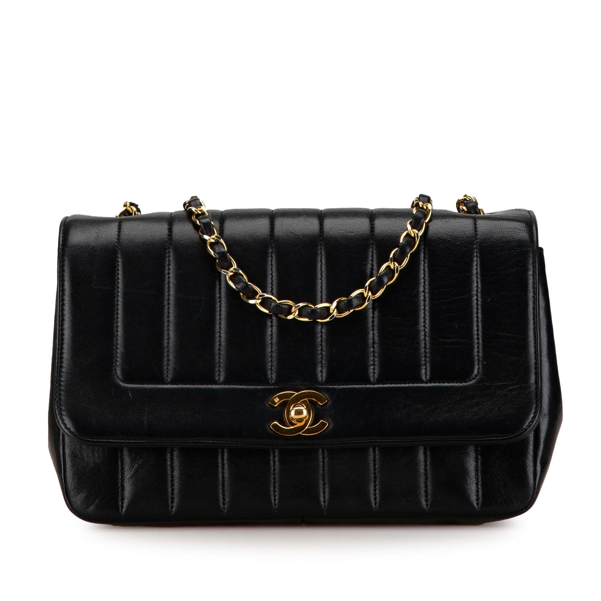 Chanel Medium Lambskin Vertical Border Flap (SHG-t5P50W) Crossbody