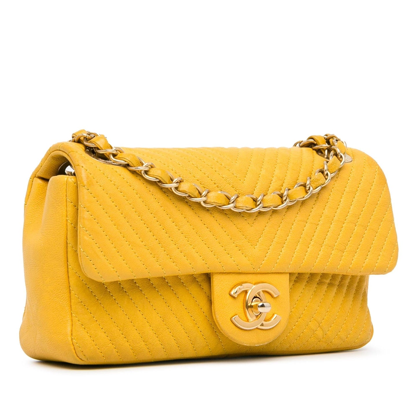 Chanel Medium Wrinkled Calfskin Chevron Medallion Charm Surpique Flap (SHG-lFqOe2) Shoulder Bag