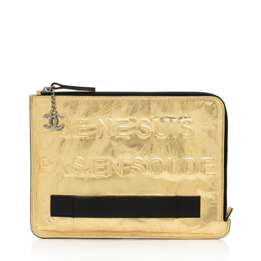 Chanel Metallic Lambskin Je Ne Suis Pas En e Medium Pouch (SHF-SrXVHK)