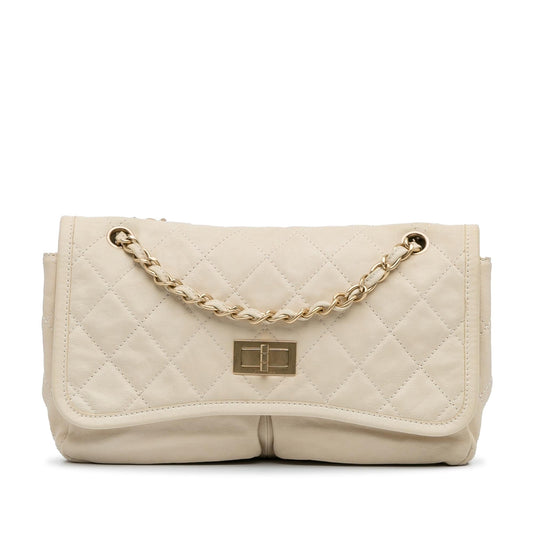 Chanel Natural Beauty Split Pocket (SHG-EsYCmM) Shoulder Bag