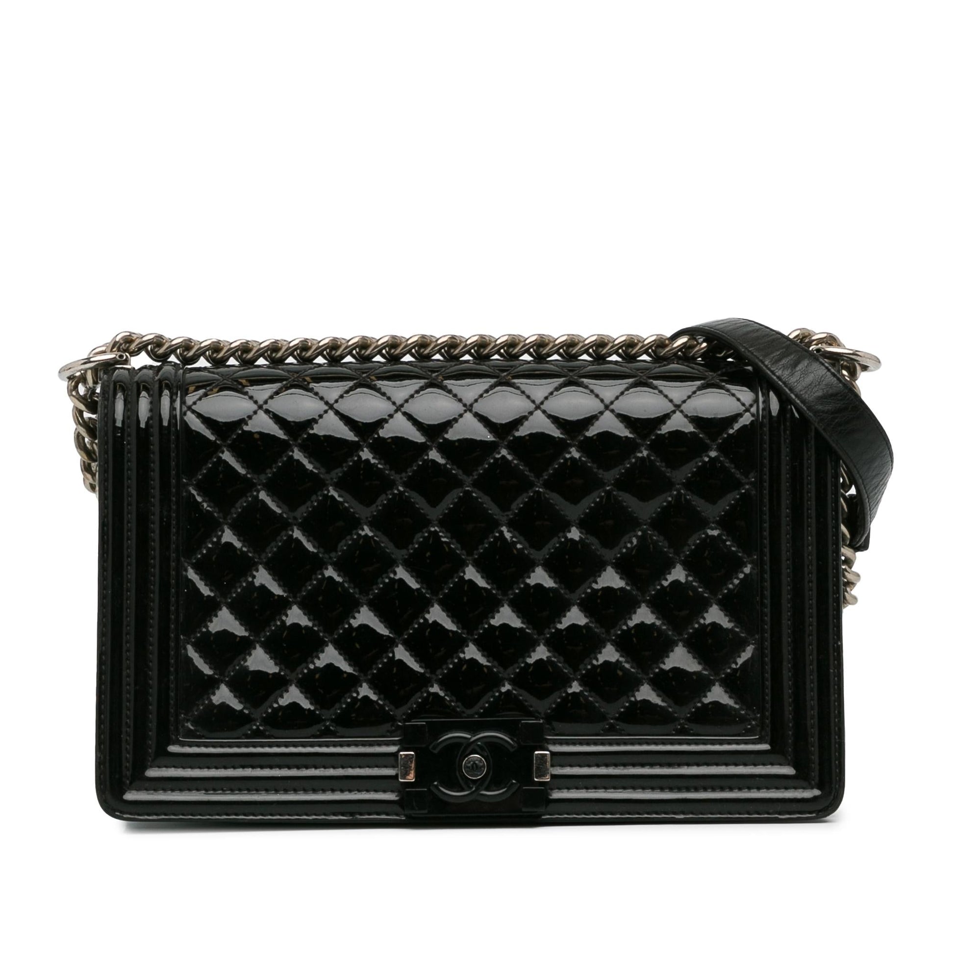 Chanel New Medium Patent Boy Flap (SHG-qryhXJ) Crossbody