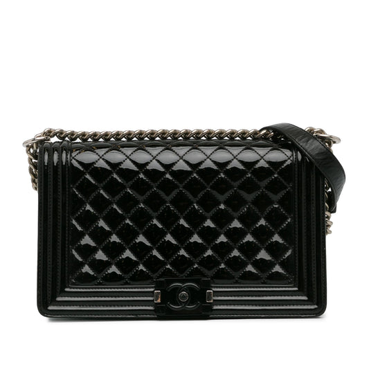 Chanel New Medium Patent Boy Flap (SHG-qryhXJ) Crossbody