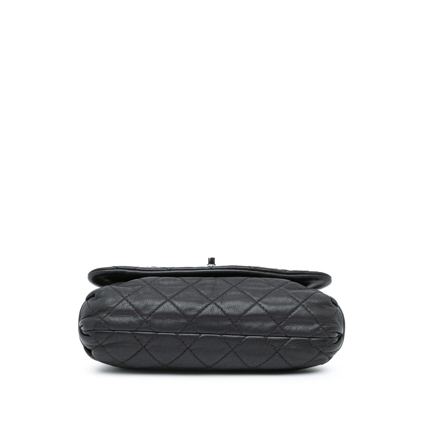 Chanel Quilted Calfskin Curvy Flap (SHG-7XhJvX) Shoulder Bag