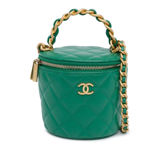 Chanel Quilted Lambskin Afternoon Tea Vanity Case with Chain (SHG-L7I6zs) Handbag