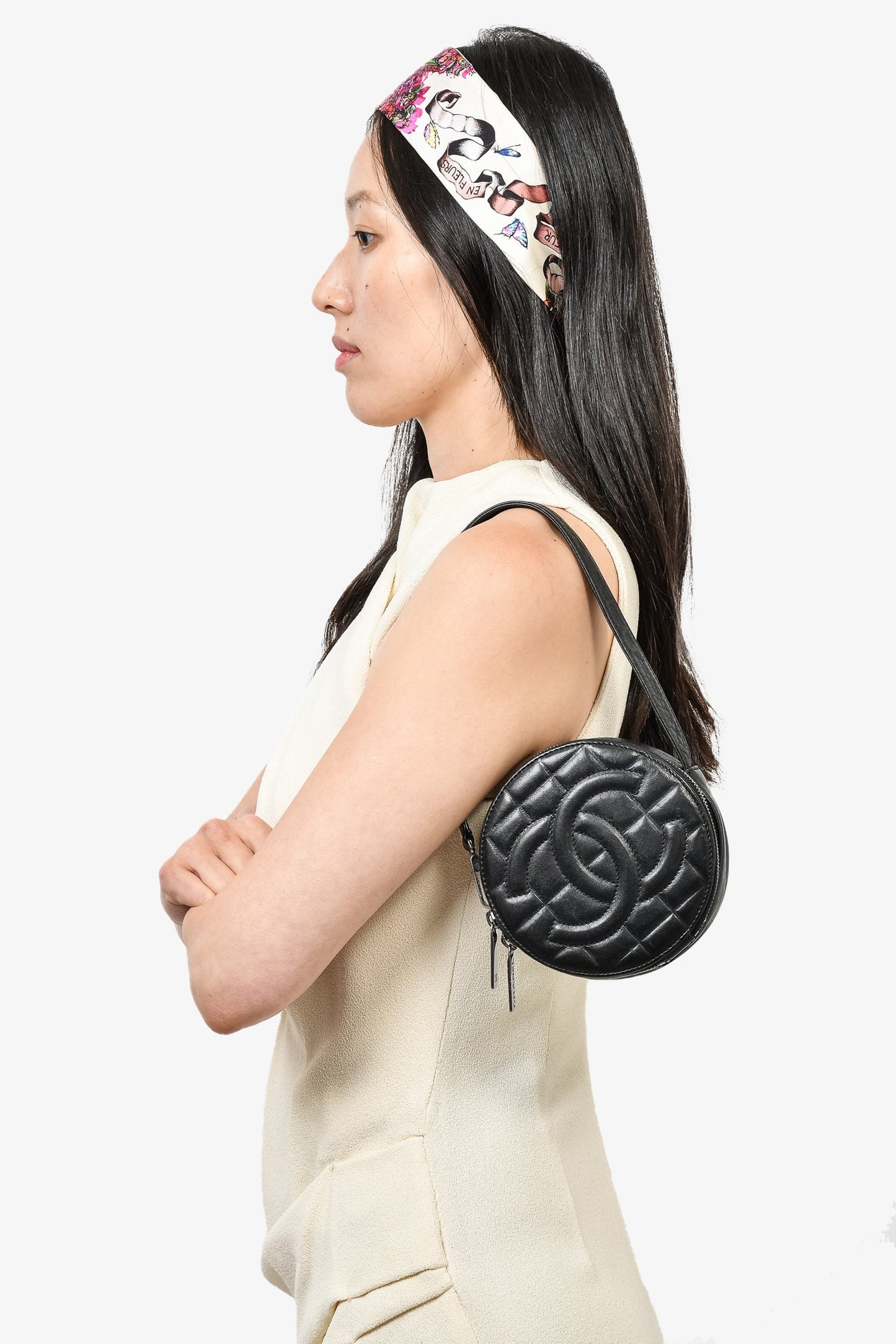 Chanel 2003/2004 Black Leather Round CC Shoulder Bag
