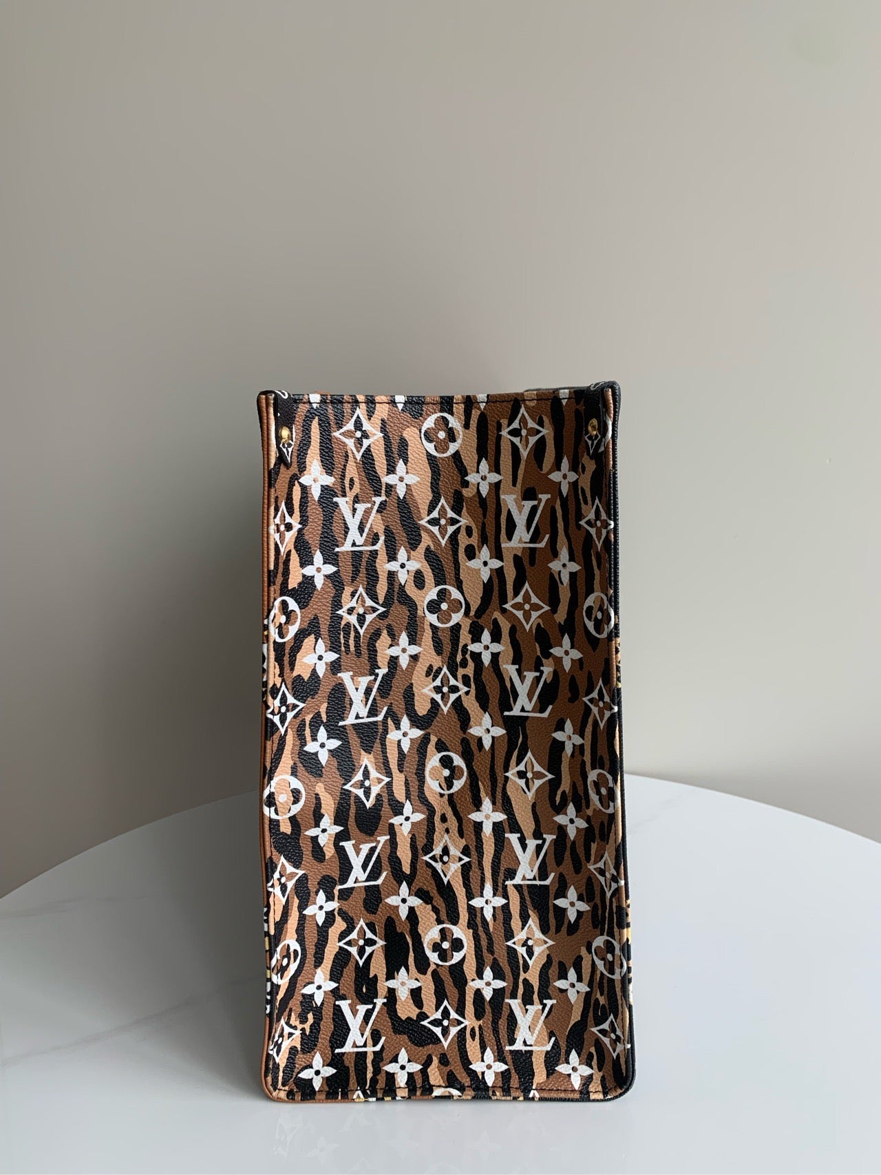 LOUIS VUITTONTote Bag