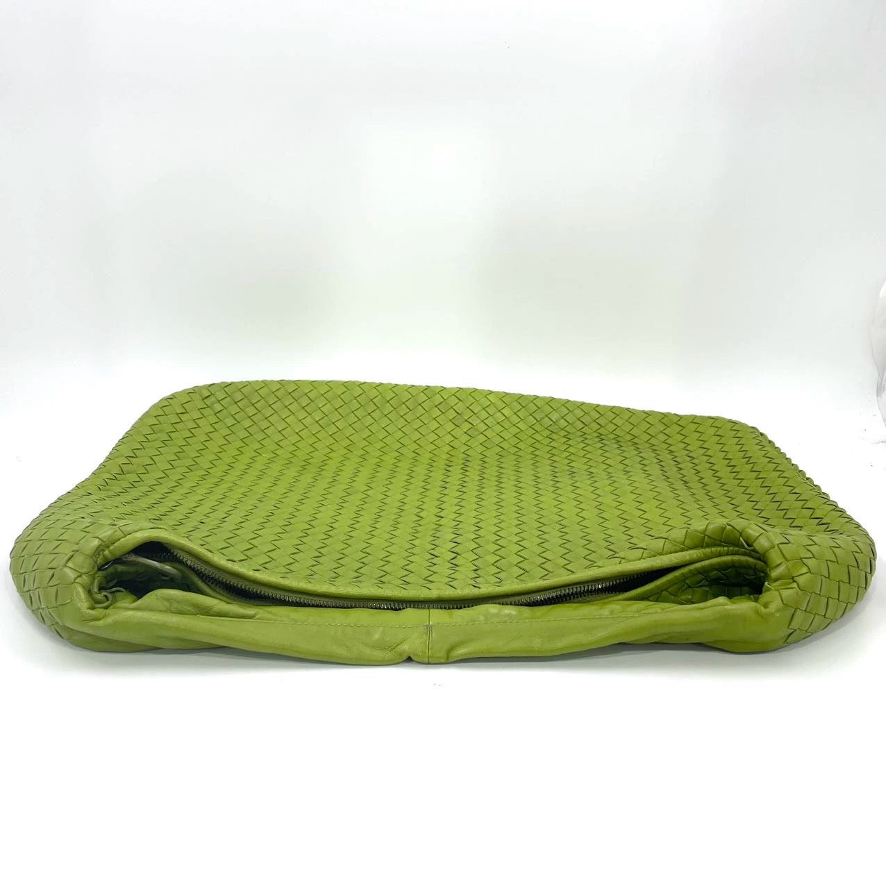 Bottega Veneta Veneta Hobo Maxi Avocado Green Intrecciato Leather Bag 54cm