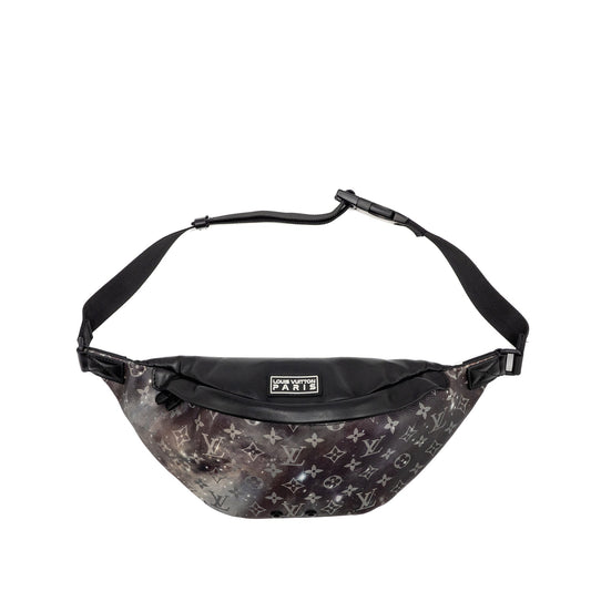 Louis Vuitton Discovery Bum Bag Monogram Black/ Silver Black Hardware