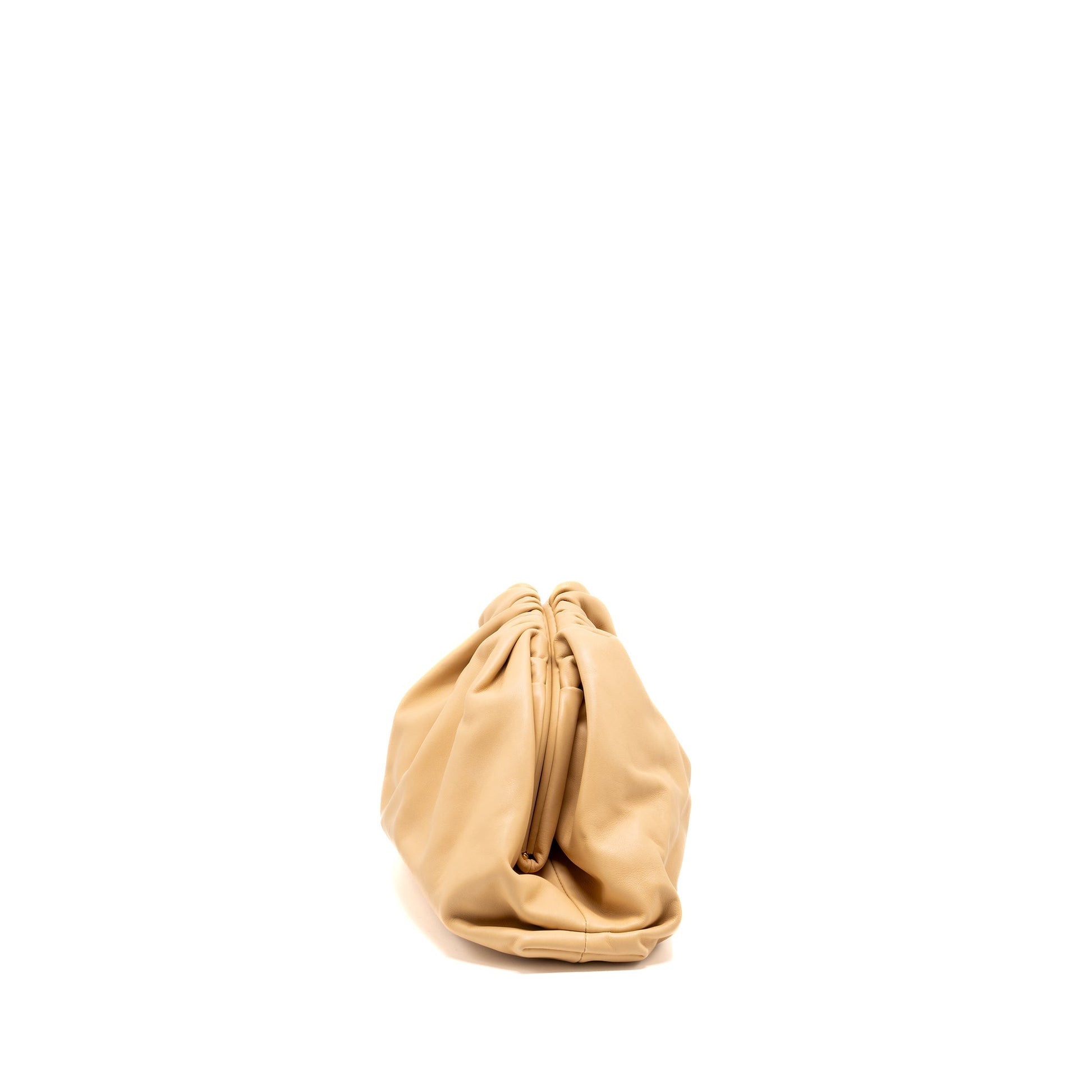 Bottega Veneta The pouch large leather clutch beige