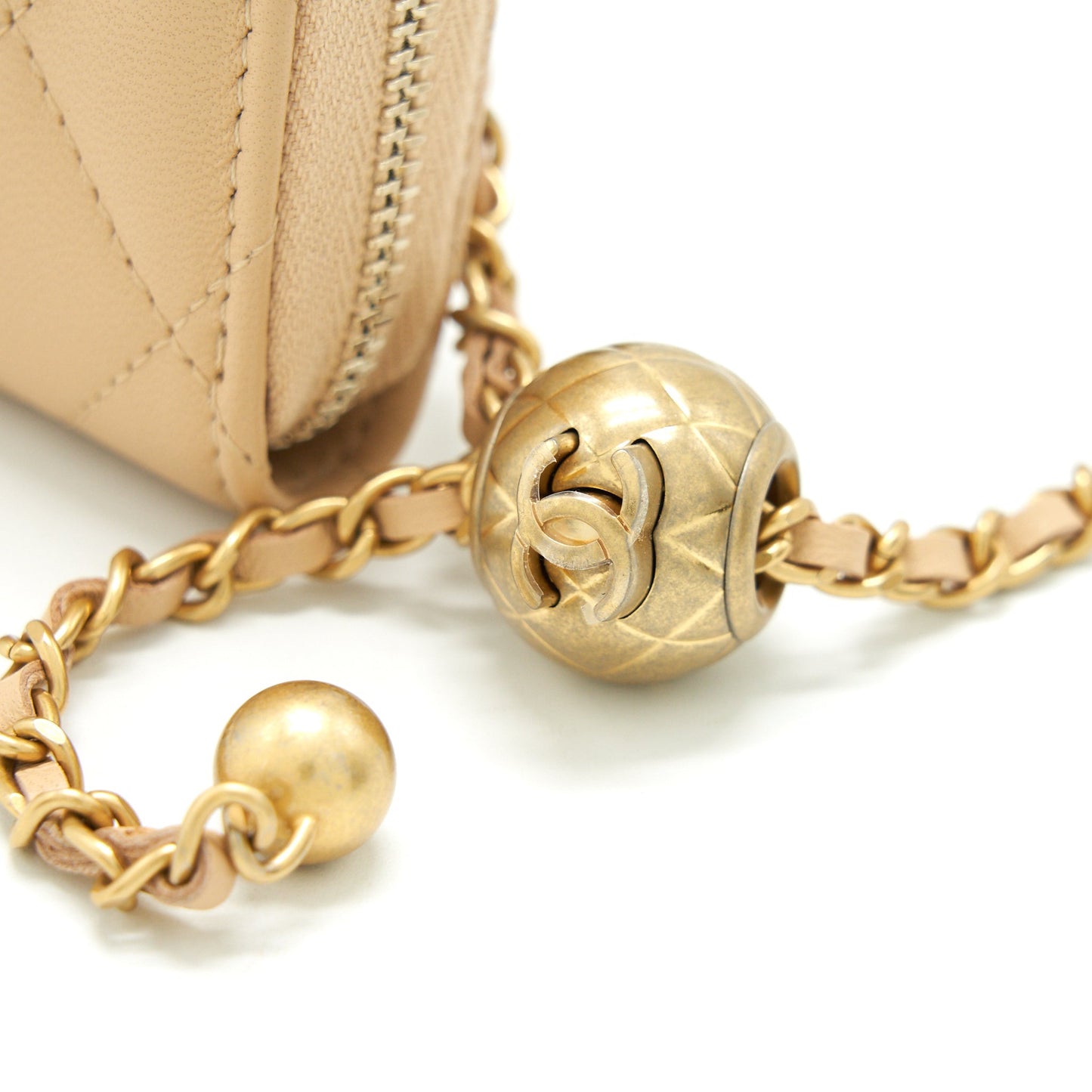 Chanel 22C Pearl Crush Card Holder With Chain Beige