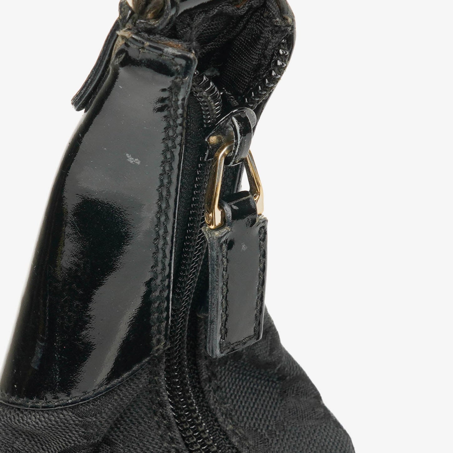 Gucci Black Patent Leather Braided Handle Ring Hobo Bag