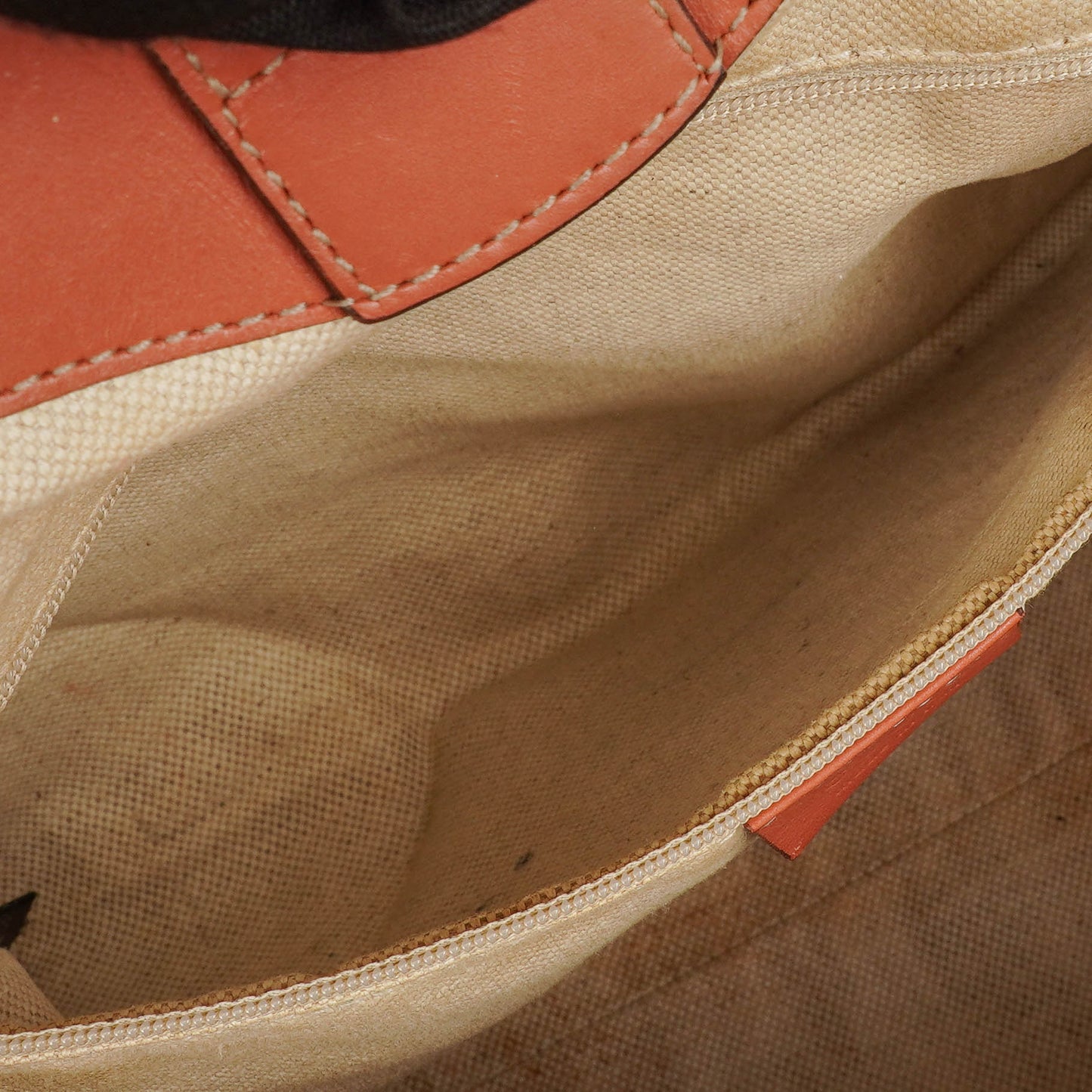 Gucci Sukey Beige Monogram Tote Bag
