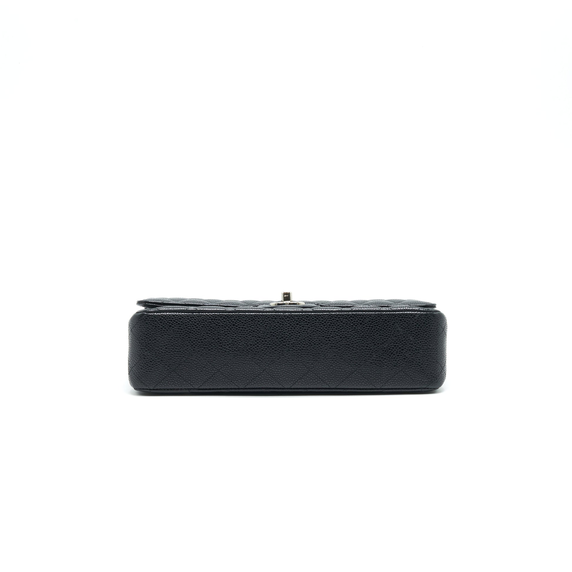 CHANEL MEDIUM CLASSIC DOUBLE FLAP CAVIER