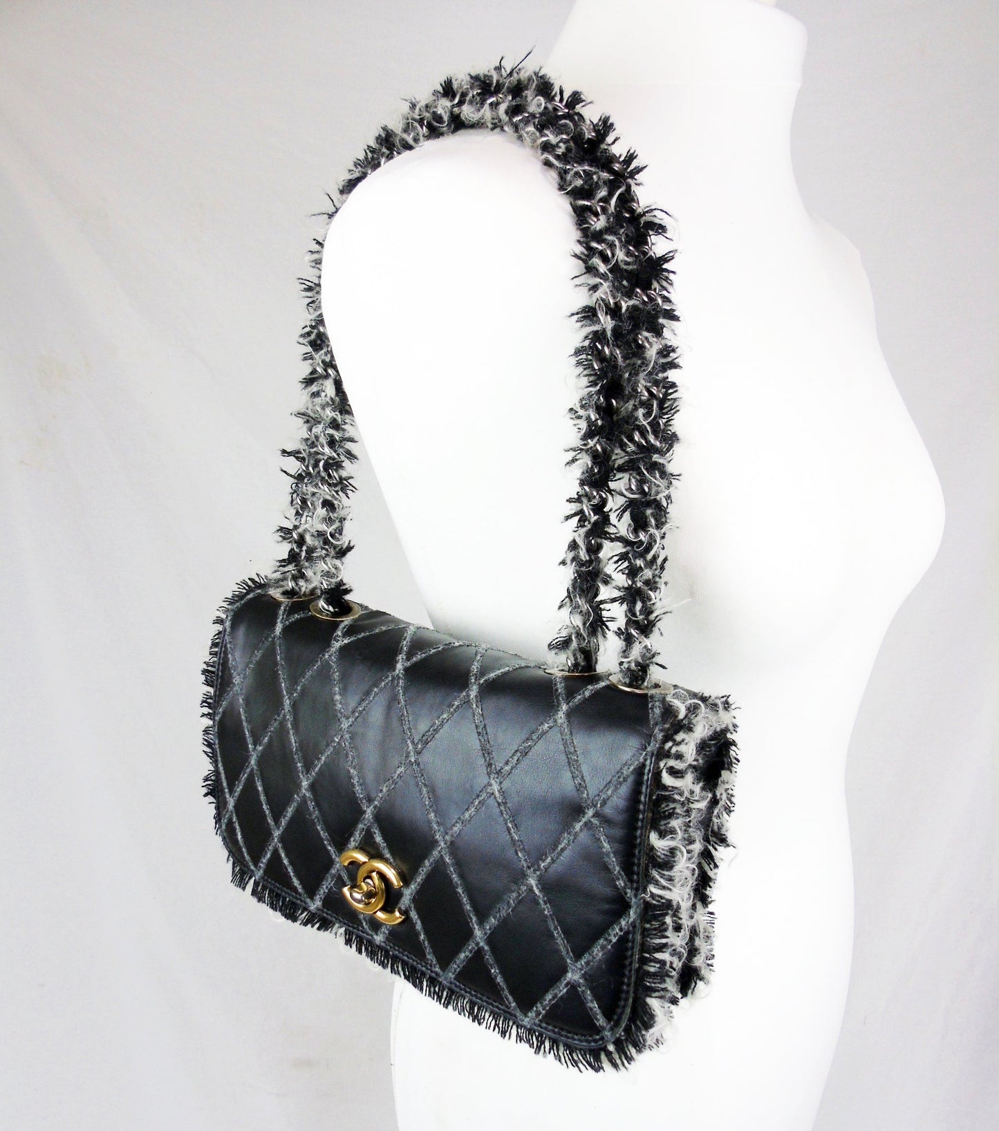 Chanel Black Leather tweed trim 10 Flap Bag