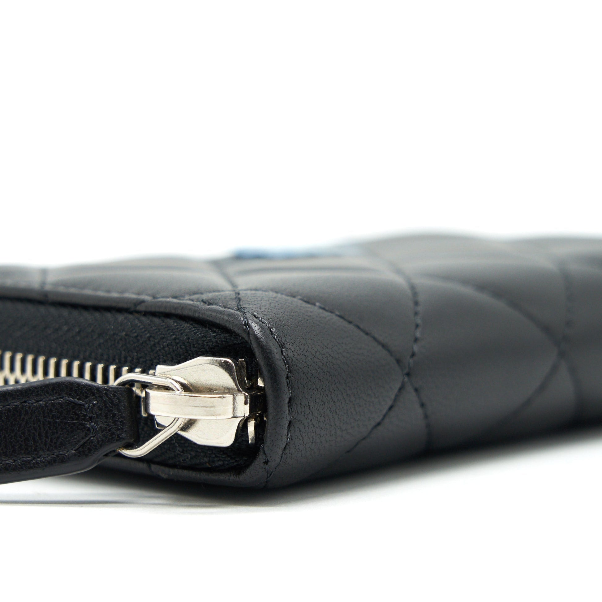 Chanel Classic Zipped Coin Purse black Lambskin