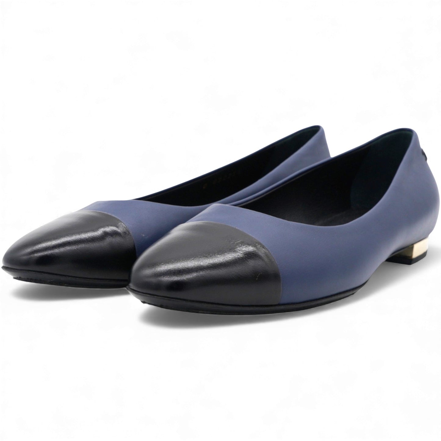 Timeless Chanel Cap Toe Flats in Blue and Black Leather Size38.5 Handbag