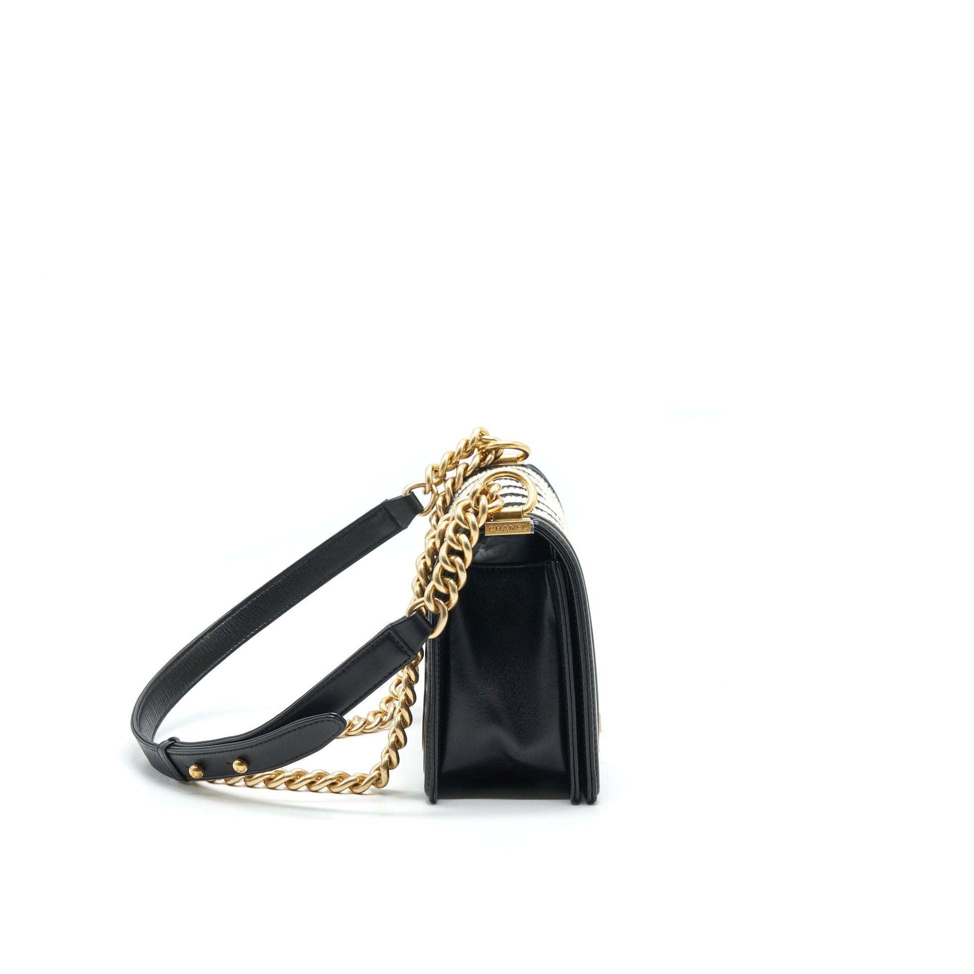 CHANEL TWEED MEDIUM LE BOY CHEVRON BLACK AND WHITE