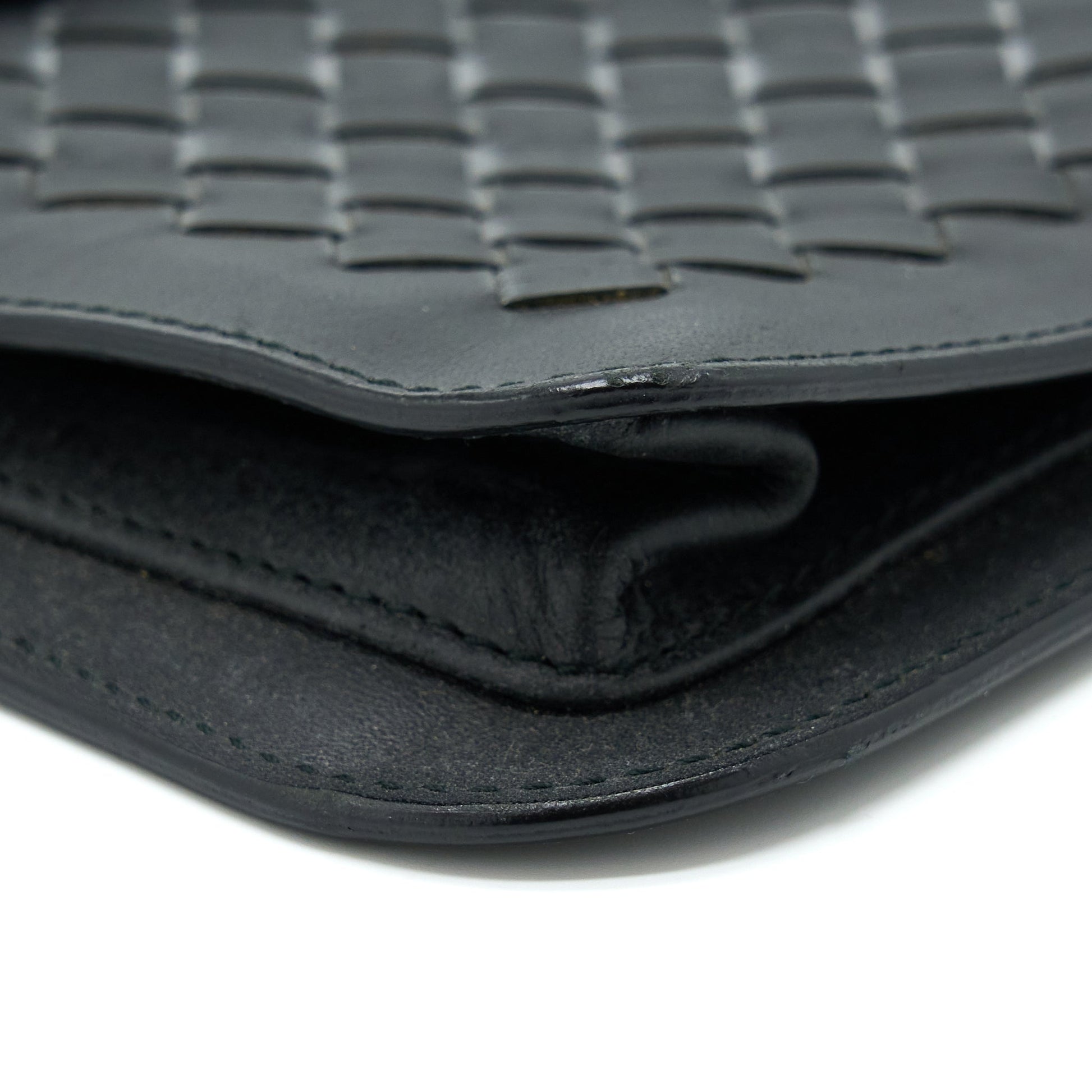 Bottega Veneta Menâs Pouch Intrecciate Black With Black Hardware