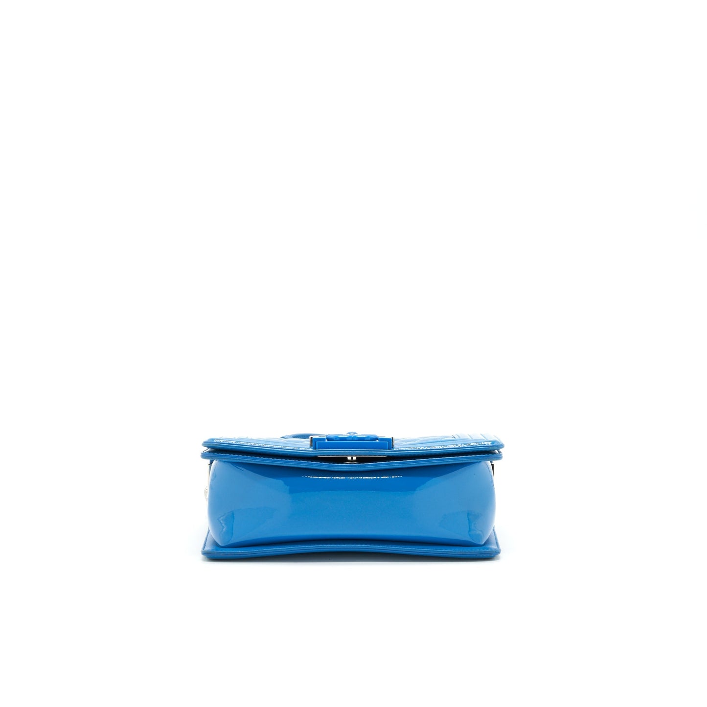 CHANEL SMALL LE BOY BAG IN PATENT LEATHER BLUE