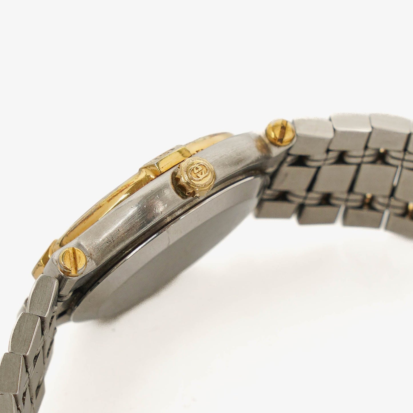 Gucci 9000 Round Stainless Steel Case With Gold-Tone Accents Watch