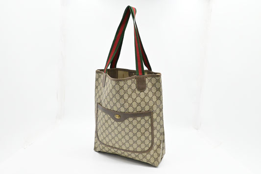 Gucci Tote Bag in GG Supreme Canvas
