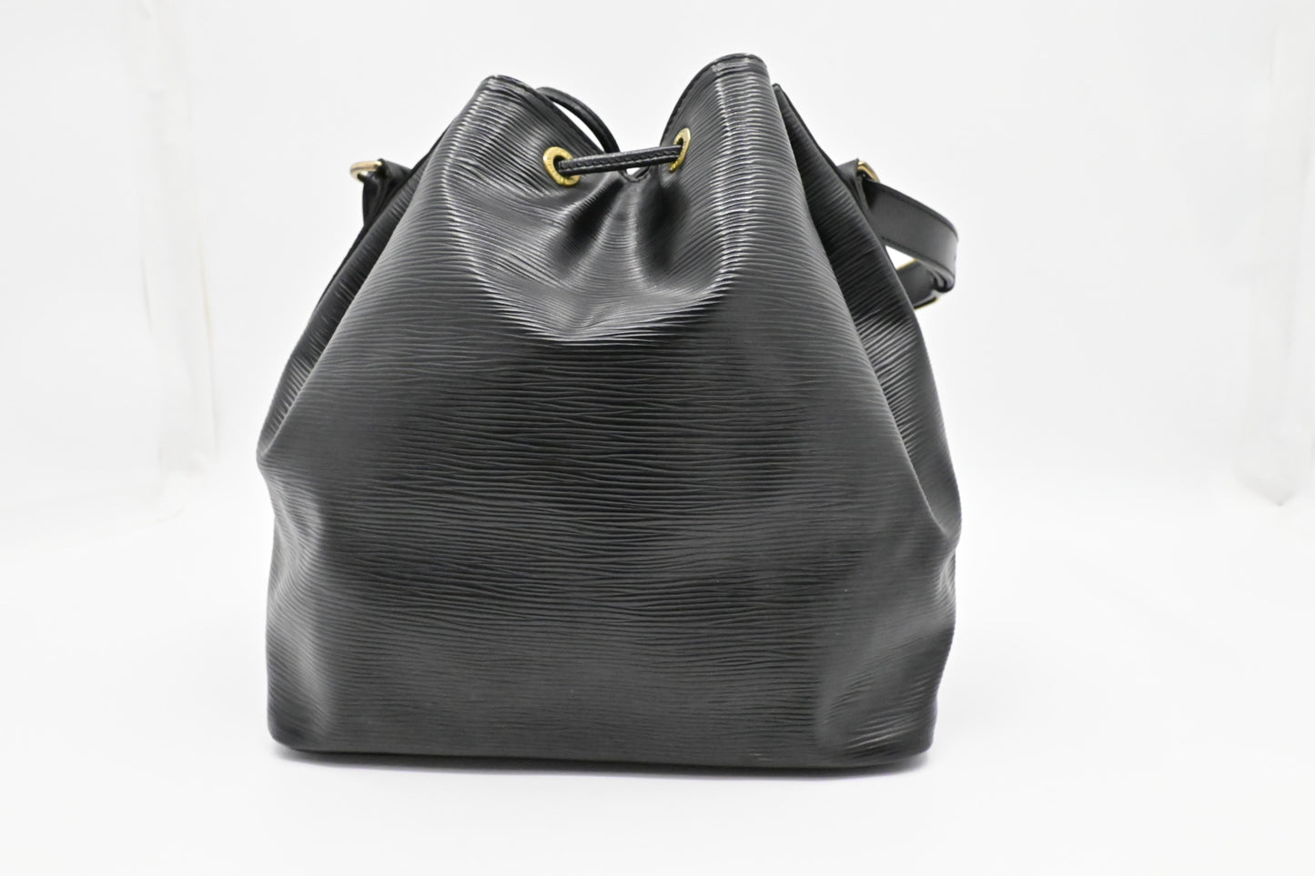 Louis Vuitton Noe in Black Epi Leather