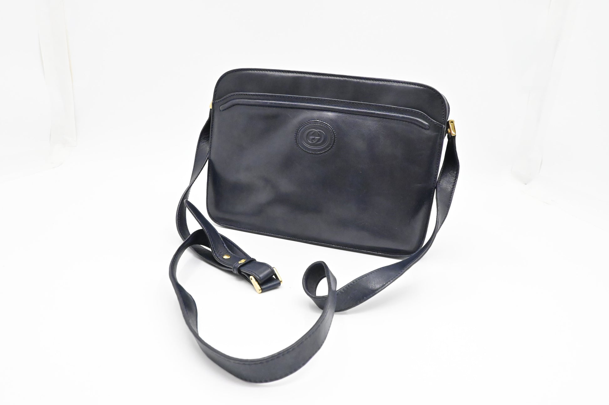 Gucci Crossbody Bag in Dark Navy Blue Leather