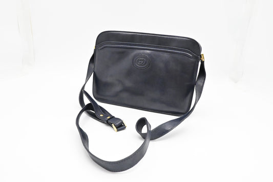 Gucci Crossbody Bag in Dark Navy Blue Leather