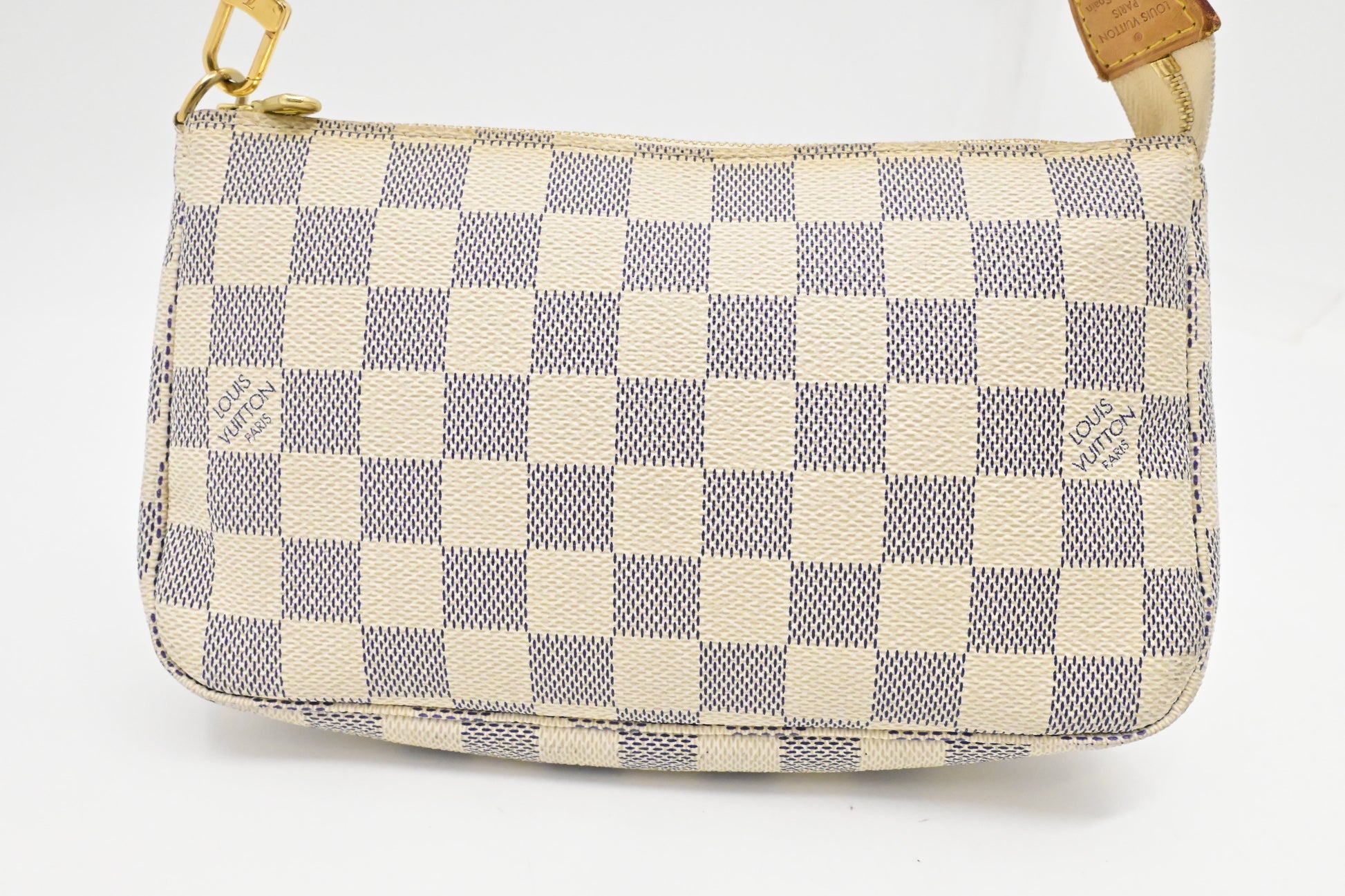 Louis Vuitton Pochette Accessoire in Damier Azur