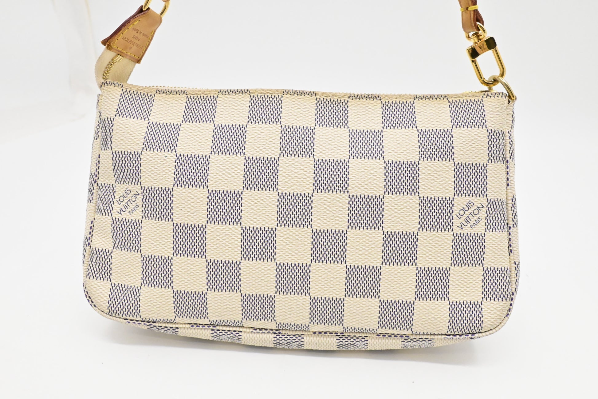 Louis Vuitton Pochette Accessoire in Damier Azur