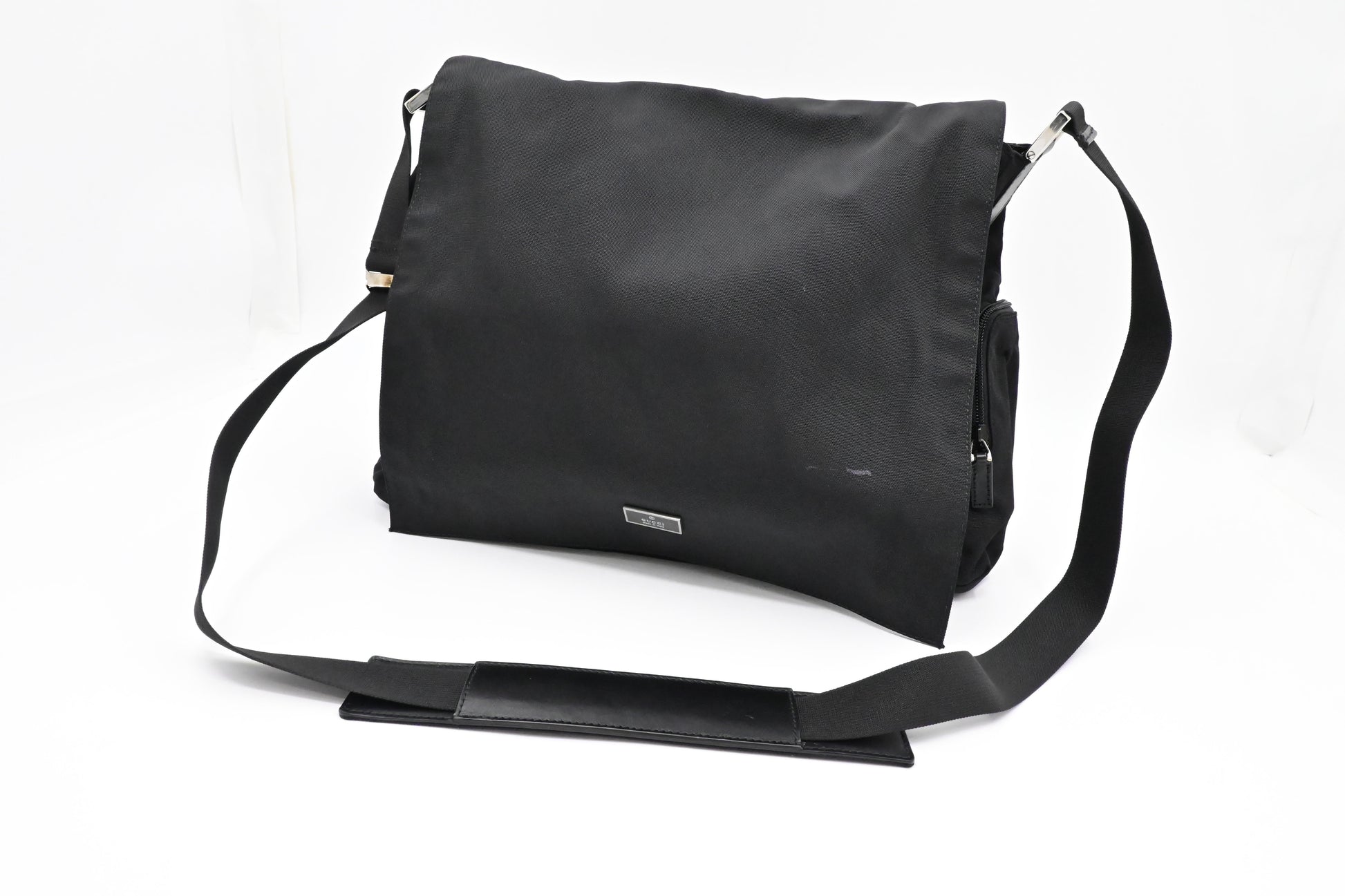 Gucci Messenger Bag in Black Canvas