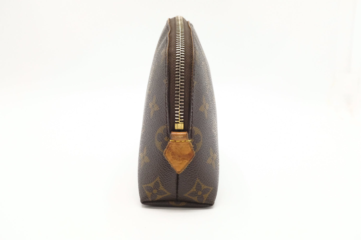 Louis Vuitton Pochette Cosmetique in Monogram Canvas