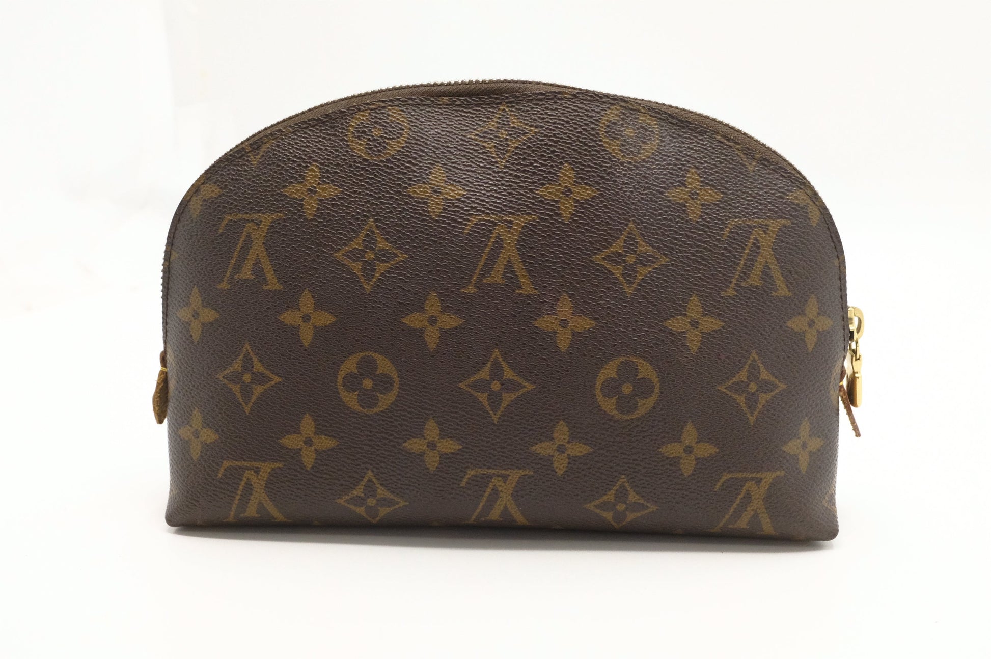 Louis Vuitton Pochette Cosmetique in Monogram Canvas