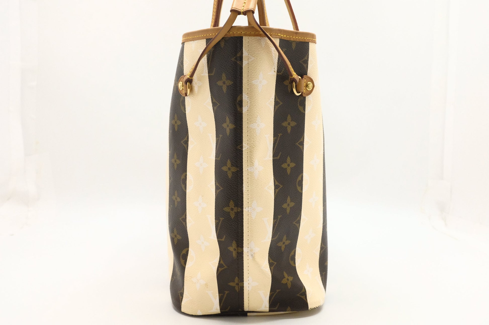 Louis Vuitton Neverfull MM in Rayures Monogram Canvas