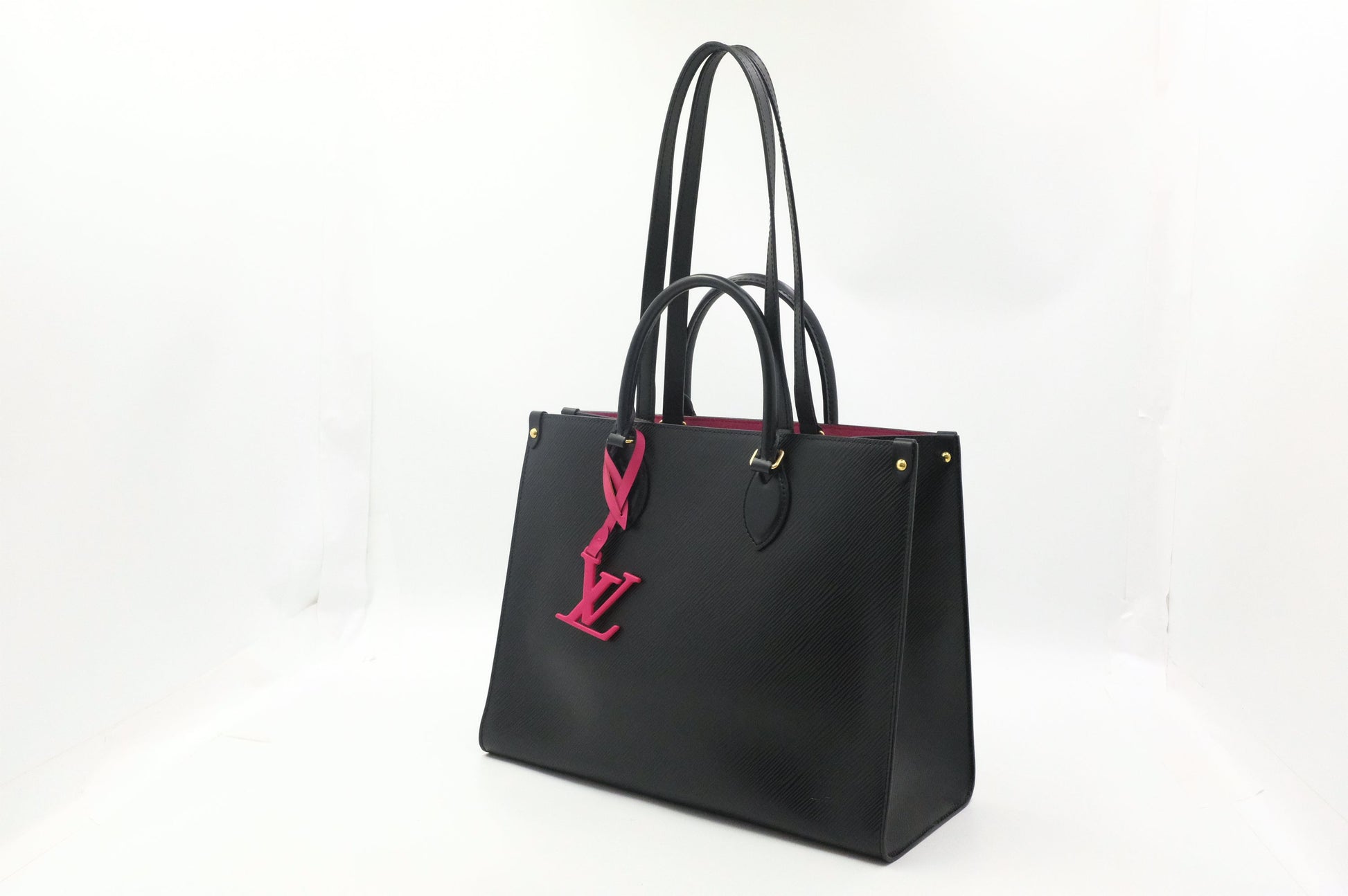Louis Vuitton OnTheGo MM in Black Epi Leather