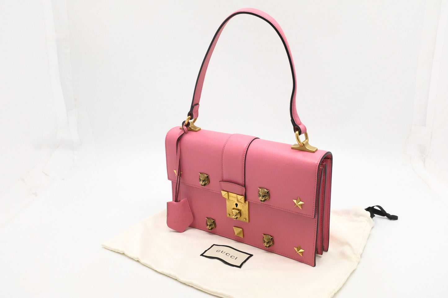 Gucci Cat Lock Shoulder Bag in Pink Leather