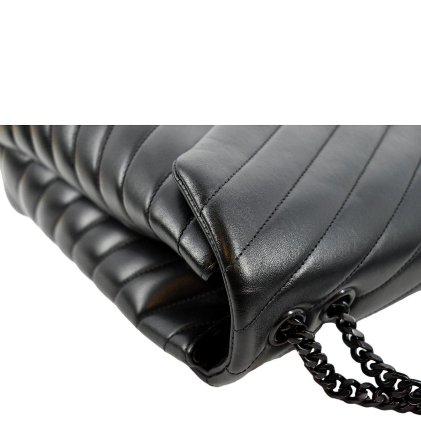 SAINT LAURENT Large Loulou Matelasse Leather Chain Shoulder Bag Black