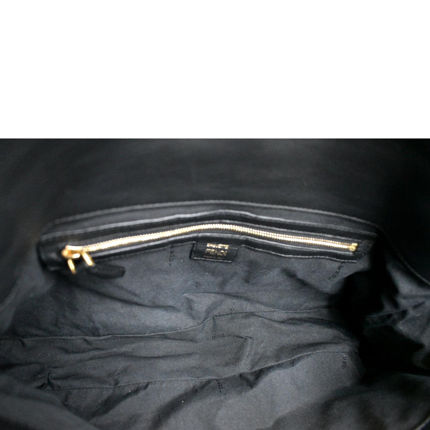 FENDI Baguette Leather Shoulder Bag Black