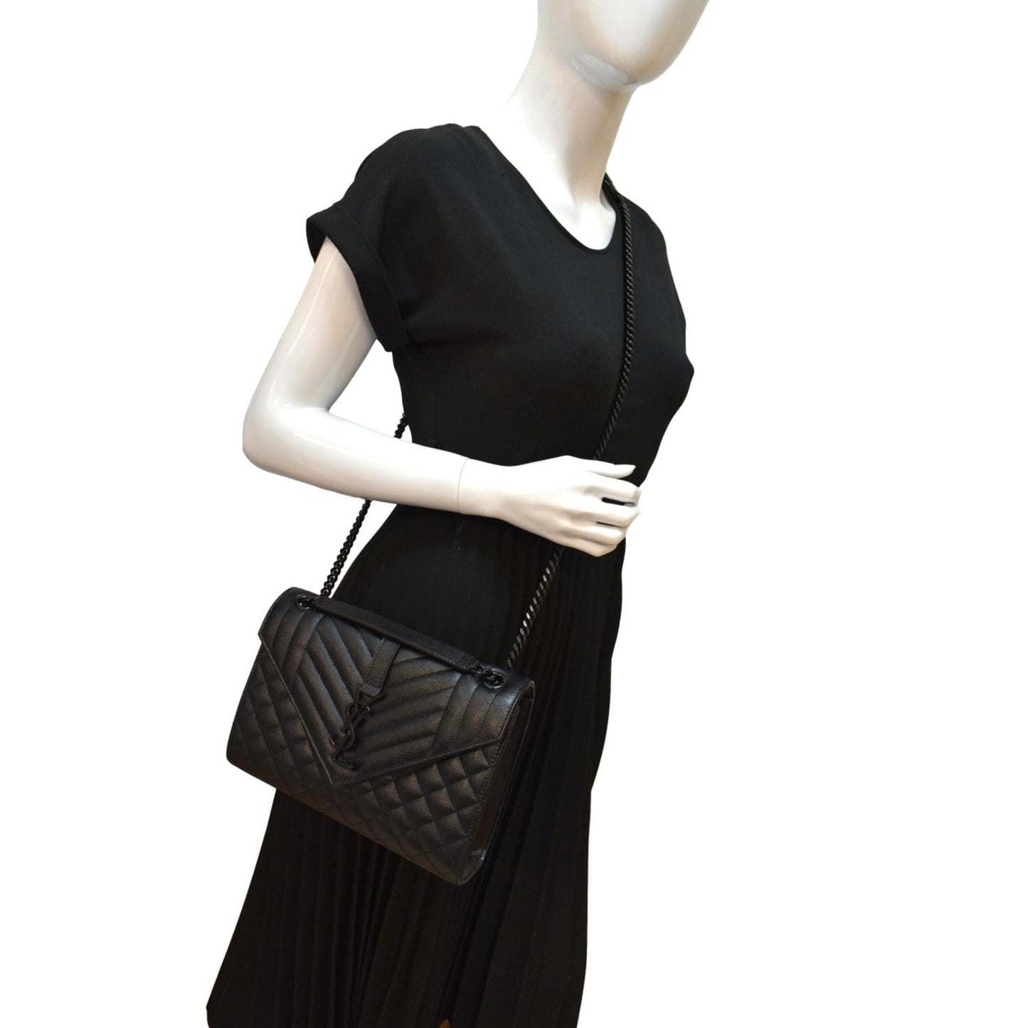 SAINT LAURENT Medium Envelope Leather Chain Shoulder Bag Black