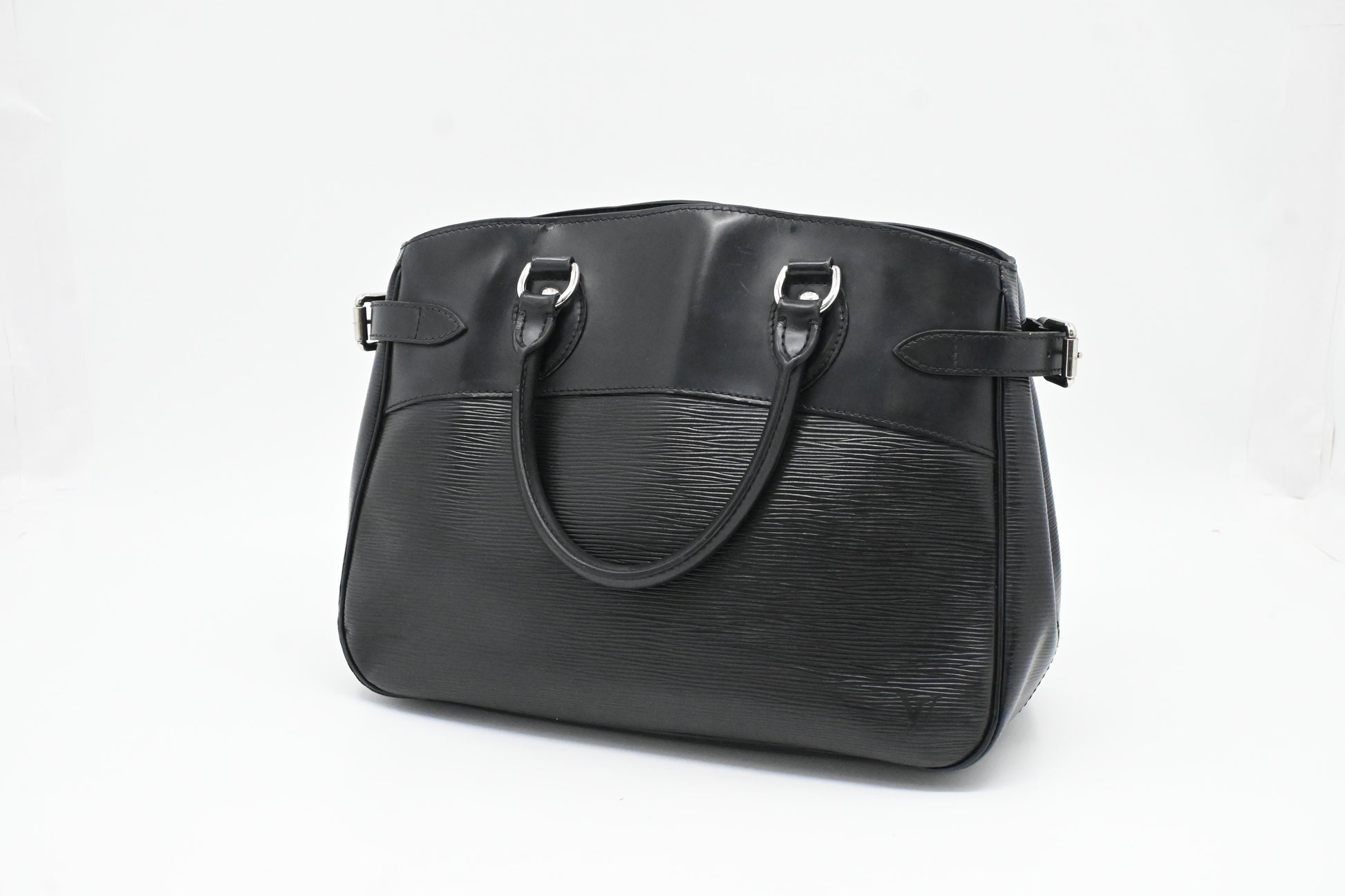 Louis Vuitton Passy in Black Epi Leather