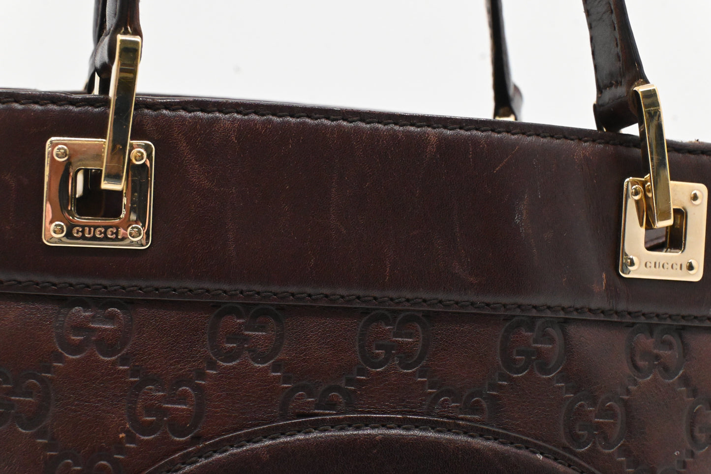 Gucci Shoulder Bag in Plum Guccissima Leather