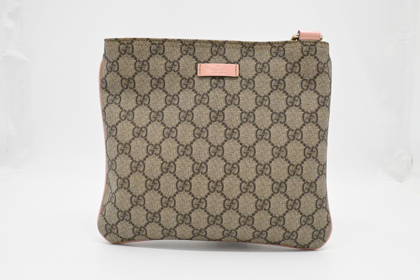 Gucci Crossbody in GG Supreme Canvas and Pink Patent Leather