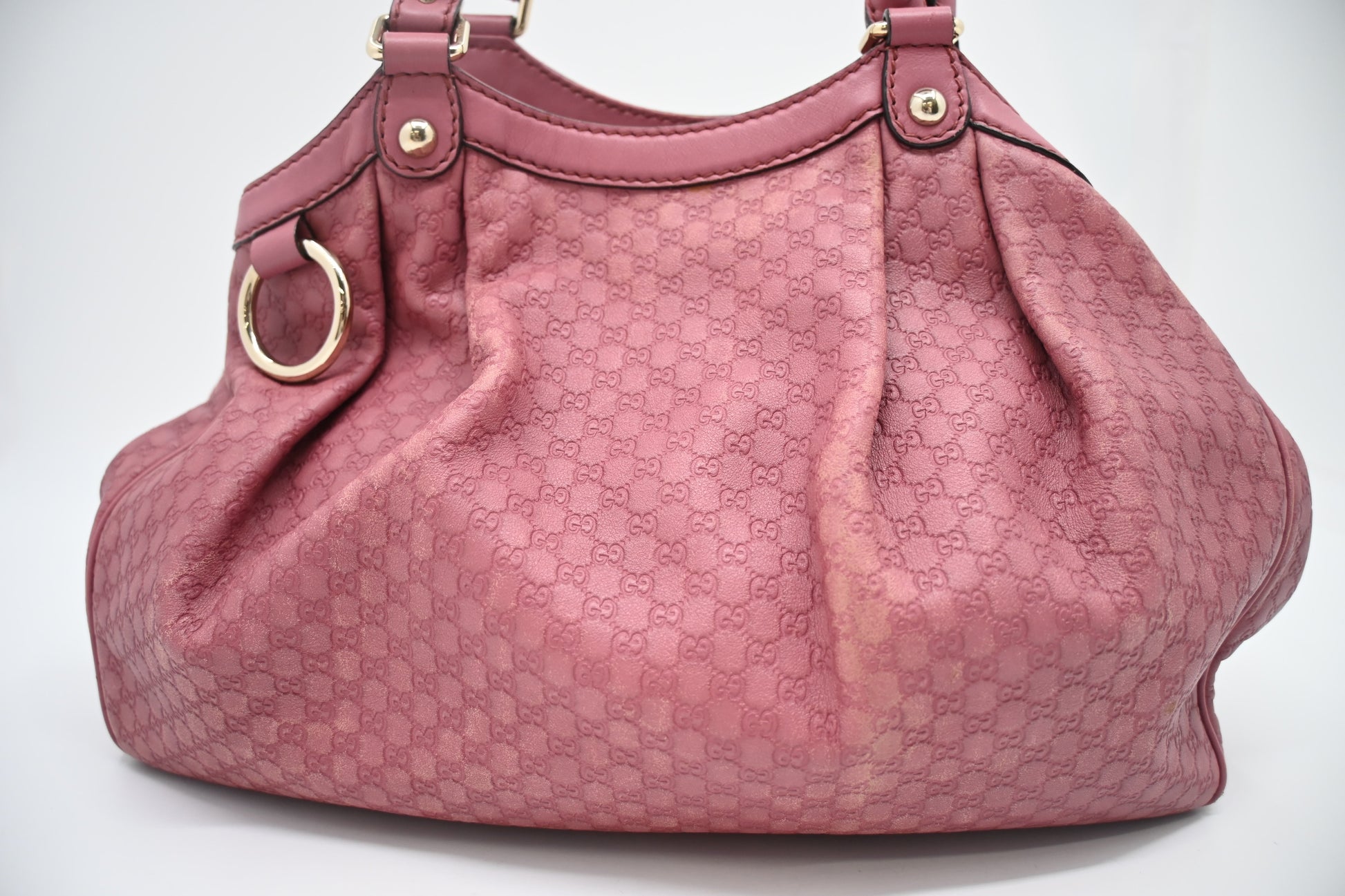 Gucci Sukey Handbag in Pink Microguccissima Leather