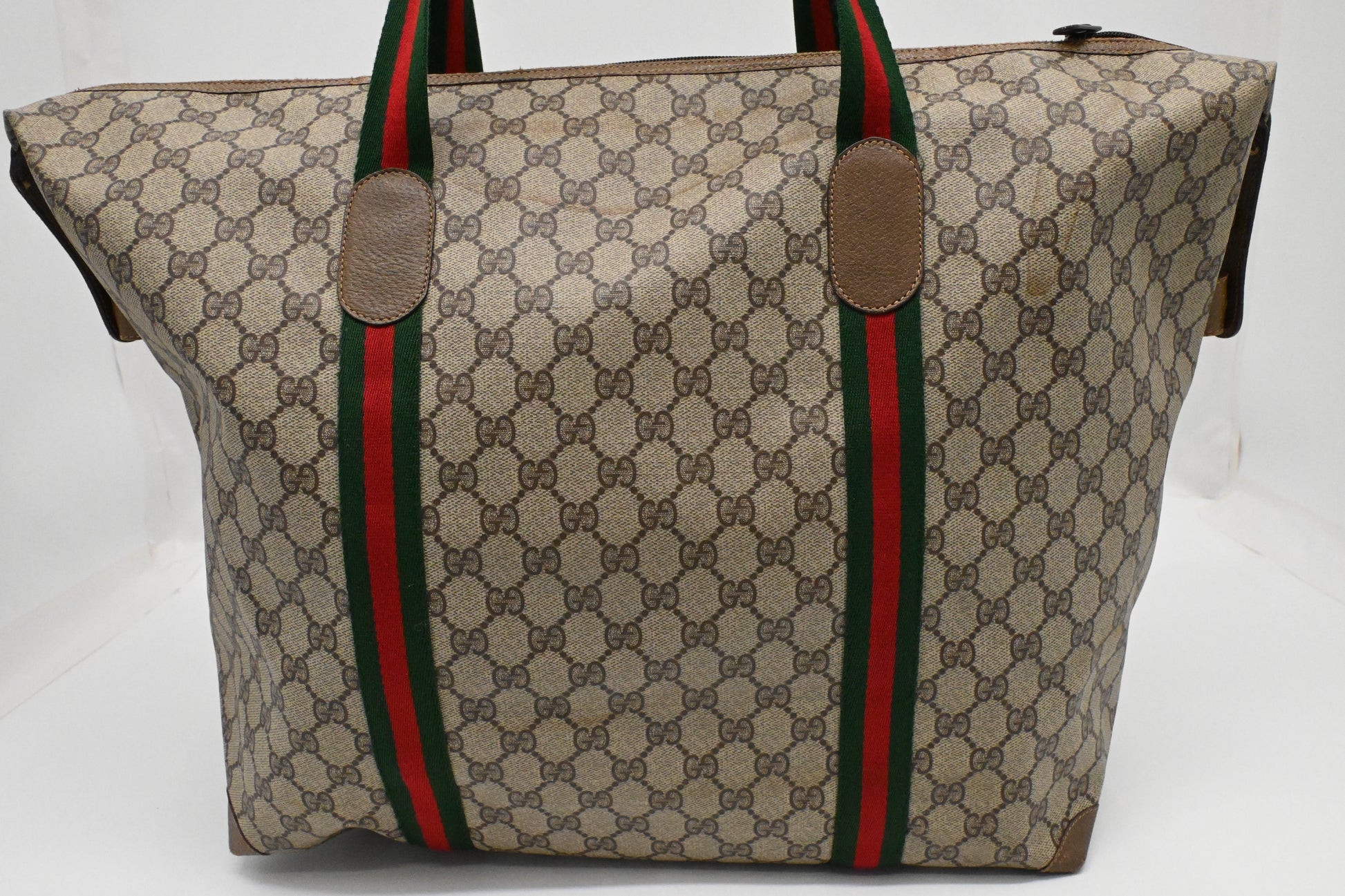 Gucci Travel Tote Bag in GG Supreme Canvas