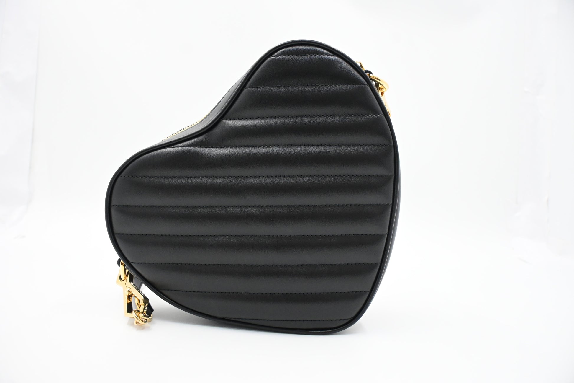 Gucci Heart Crossbody Bag in Black Quilted Leather